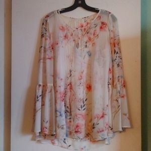 White House Black Market Patel Floral size 10 Tunic Blouse